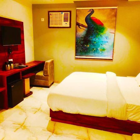 Hotel The Nilsa ニューデリー エクステリア 写真